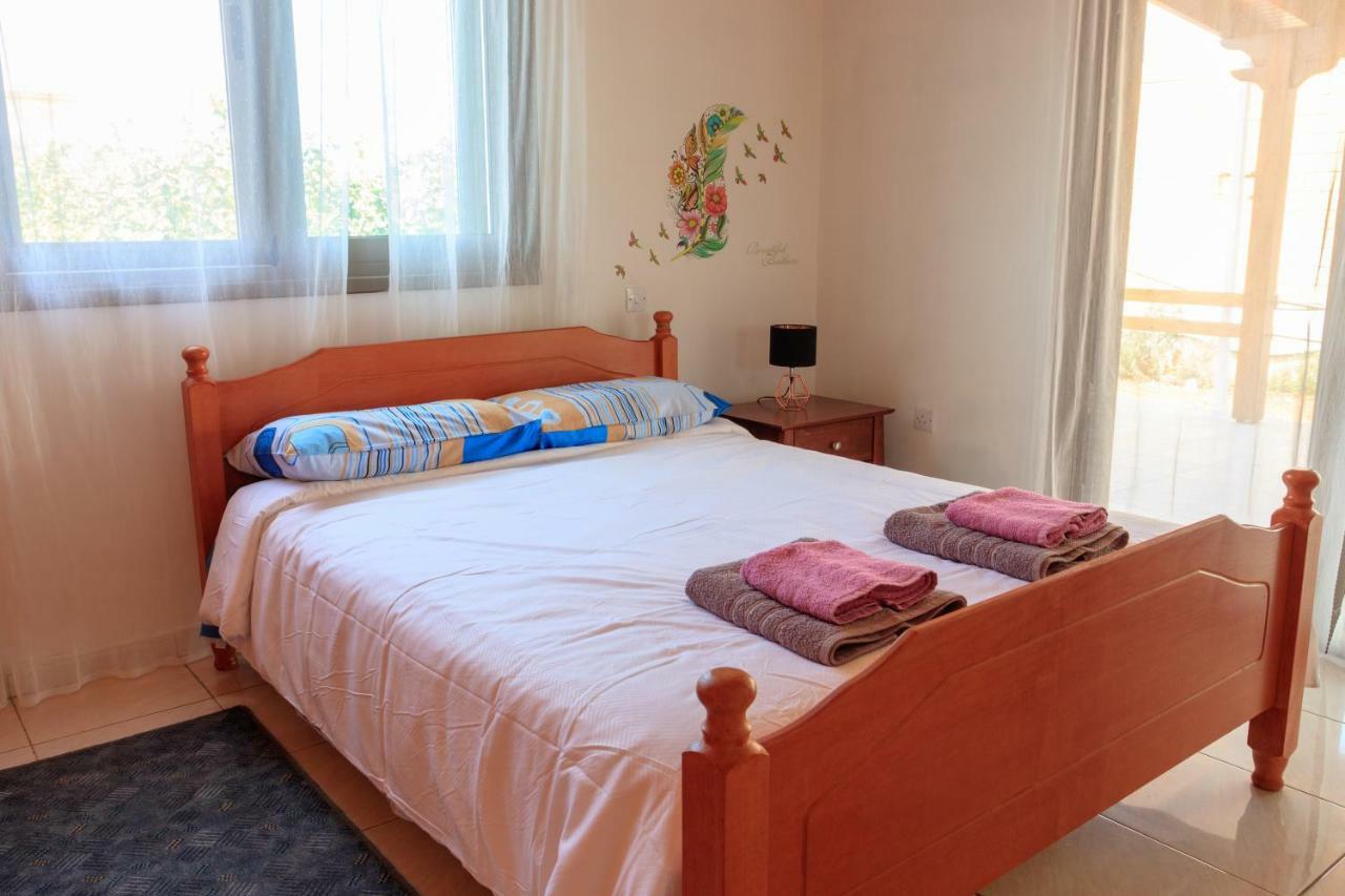 Berryrose Villa เปร์โวเลีย ภายนอก รูปภาพ